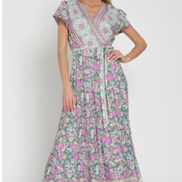 Dresses & Skirts - 273. Short sleeve border print wrap maxi dress